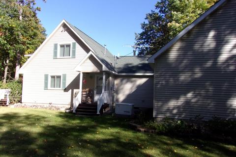 2275 Springwood Dr, Harrison, MI 48625 photo 9