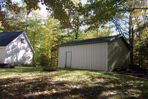 2275 Springwood Dr, Harrison, MI 48625 photo 15