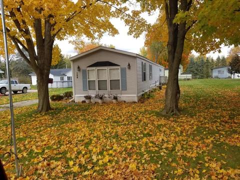 124 Water St, Maple Rapids, MI 48853 photo 2
