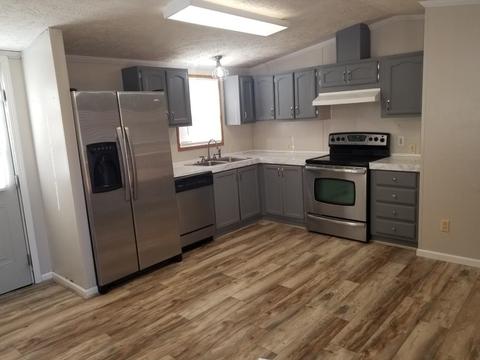 124 Water St, Maple Rapids, MI 48853 photo 5