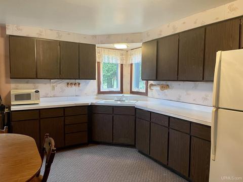 418 Junction St, Ishpeming, MI 49849 photo 7
