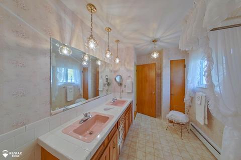 8047 Seymour Rd, Flushing, MI 48433 photo 22