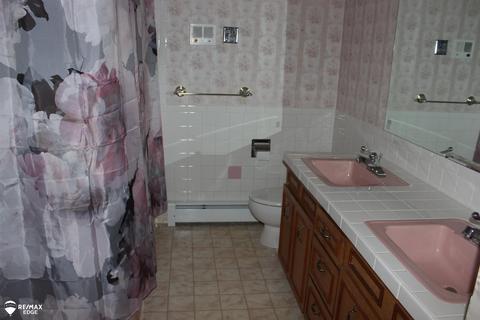 8047 Seymour Rd, Flushing, MI 48433 photo 24