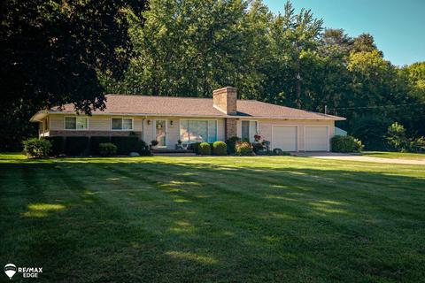 8047 Seymour Rd, Flushing, MI 48433 photo 1