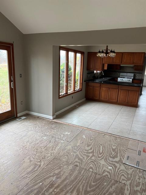 9190 Springborn, Casco, MI 48064 photo 6