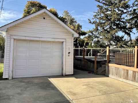 157 Arbor Ave, Monroe, MI 48162 photo 5