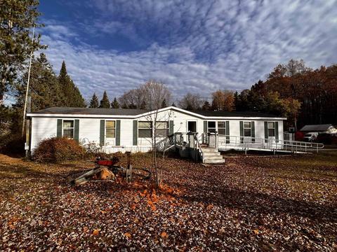 3085 Allen Ln, Harrison, MI 48625 photo 2