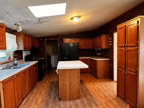3085 Allen Ln, Harrison, MI 48625 photo 4
