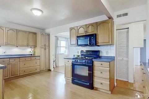 3805 Parkview St, Monroe, MI 48162 photo 7