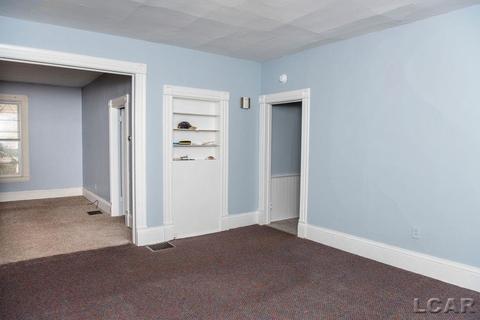 420 Elm St, Adrian, MI 49221 photo 11