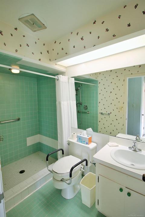 1341 Devonshire, Grosse Pointe Park, MI 48230 photo 20