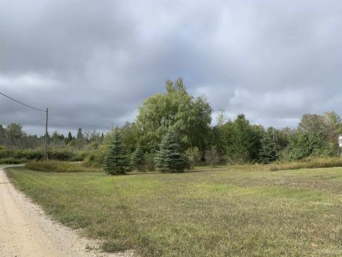6130 E 5 Rd, Bark River, MI 49807 photo 11