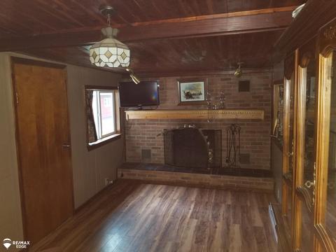8110 Coldwater, Davison, MI 48423 photo 4
