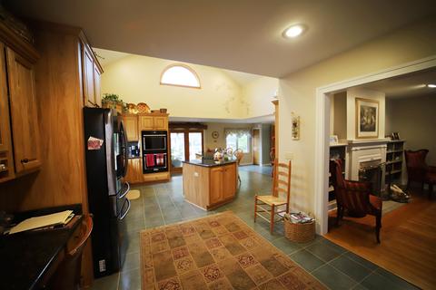 399 Coutant St, Flushing, MI 48433 photo 8