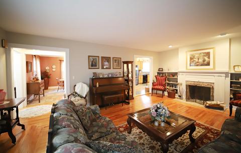 399 Coutant St, Flushing, MI 48433 photo 5