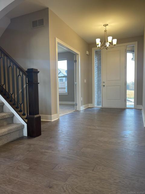 24575 Callaway Dr, Macomb, MI 48042 photo 2