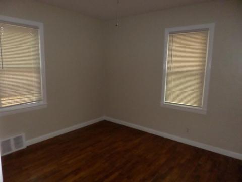 723 Waldman Ave, Flint, MI 48507 photo 6
