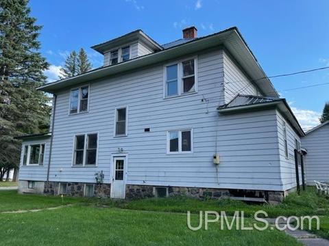 107 N Fifth, Iron River, MI 49935