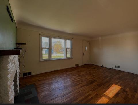 4280 Webster, Flushing, MI 48433 photo 3
