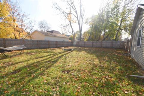 648 Pine St, Owosso, MI 48867 photo 3