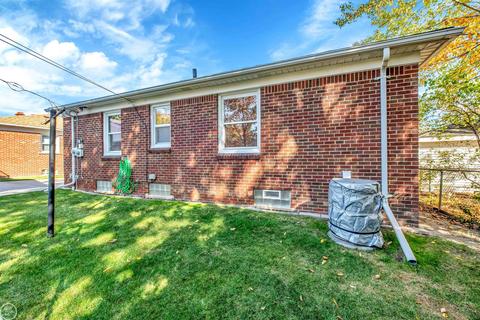 16320 Aurora, Eastpointe, MI 48021 photo 24