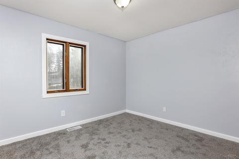 700 S Antler, Gladwin, MI 48624 photo 12