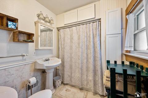 803 Mildred Ave, Temperance, MI 48182 photo 13