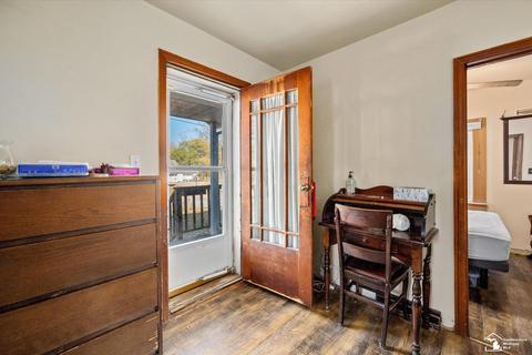 803 Mildred Ave, Temperance, MI 48182 photo 5