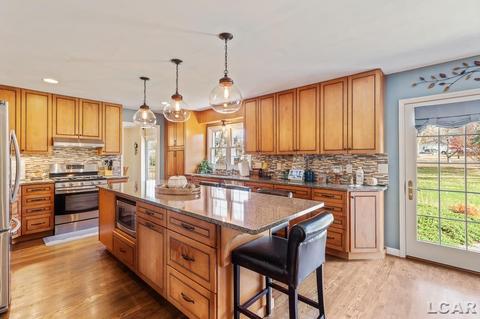 520 Meadowbrook Dr, Adrian, MI 49221 photo 23