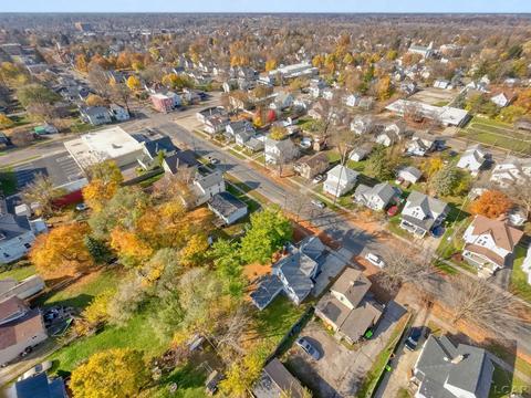 810 E Church St, Adrian, MI 49221 photo 37