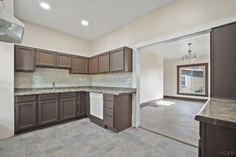 810 E Church St, Adrian, MI 49221 photo 15