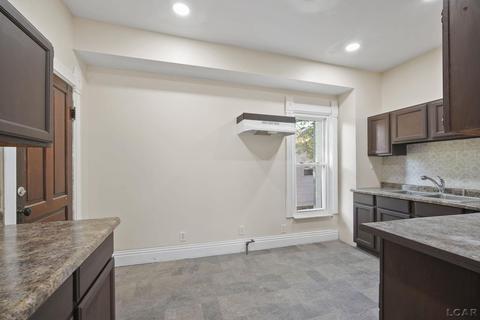 810 E Church St, Adrian, MI 49221 photo 18