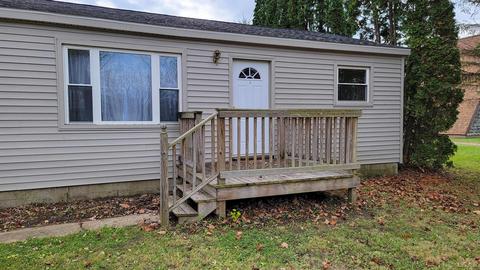 1205 W Carleton, Adrian, MI 49221 photo 2