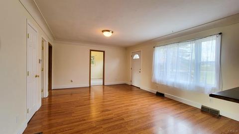 1205 W Carleton, Adrian, MI 49221 photo 7