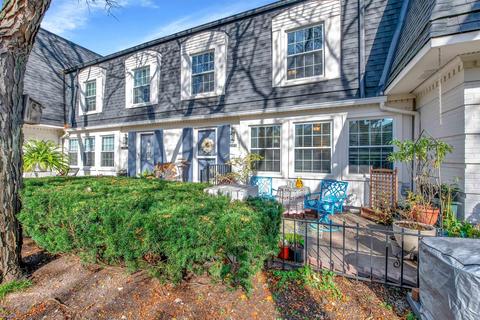 22013 Shorepointe, Saint Clair Shores, MI 48080 photo 2