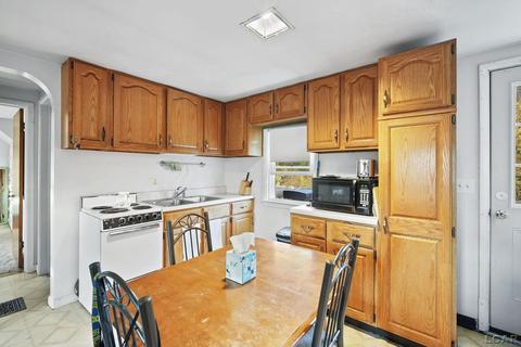 533 S Madison, Adrian, MI 49221 photo 6
