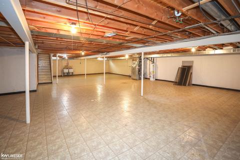 46143 Jackson Dr, Macomb, MI 48044 photo 25