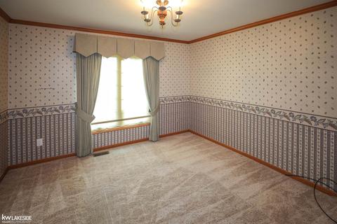 46143 Jackson Dr, Macomb, MI 48044 photo 16