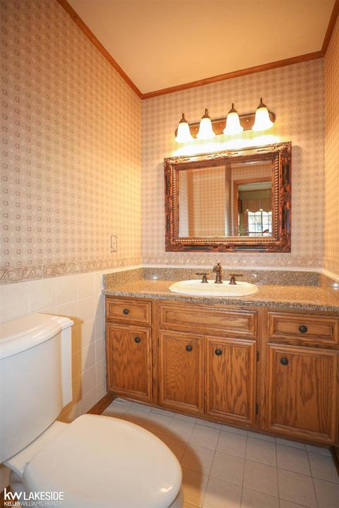 46143 Jackson Dr, Macomb, MI 48044 photo 15