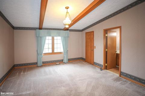 46143 Jackson Dr, Macomb, MI 48044 photo 20