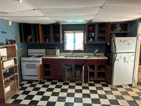 4494 Filter Rd, Harrison, MI 48625 photo 3