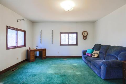 13582 Sullivan Rd, Capac, MI 48014 photo 6