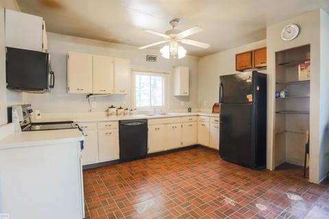 13582 Sullivan Rd, Capac, MI 48014 photo 15