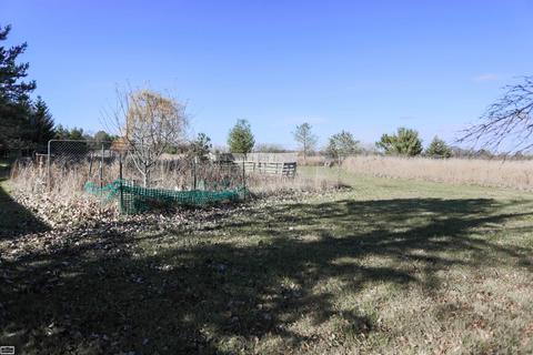 13582 Sullivan Rd, Capac, MI 48014 photo 37