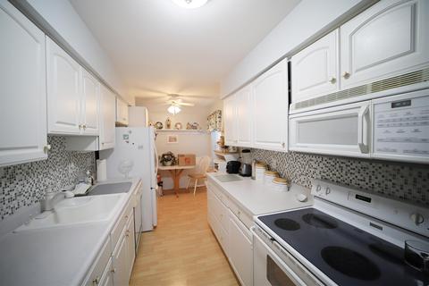 3035 Pinegate Dr, Flushing, MI 48433 photo 10