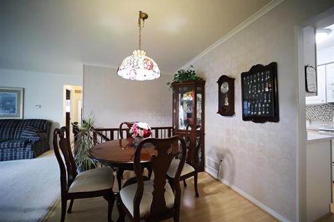 3035 Pinegate Dr, Flushing, MI 48433 photo 8