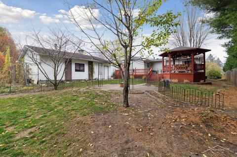 304 E 8th, Pinconning, MI 48650 photo 36