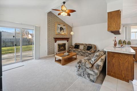 38357 Pinebrook Dr, Sterling Heights, MI 48310 photo 8