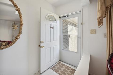 38357 Pinebrook Dr, Sterling Heights, MI 48310 photo 5