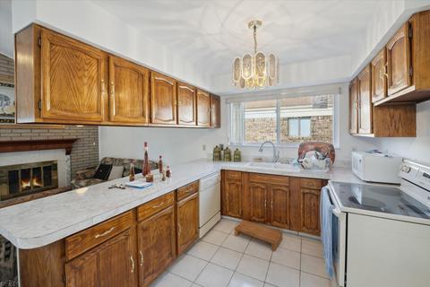 38357 Pinebrook Dr, Sterling Heights, MI 48310 photo 13